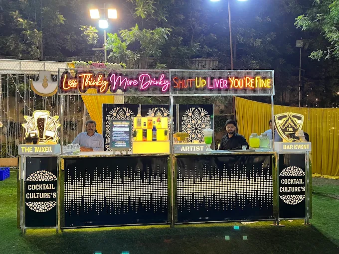 Bar Setup & Props